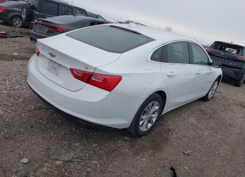 Photo 4 of 2023 Chevrolet Malibu FWD 1LT (VIN 1G1ZD5ST7PF171294)