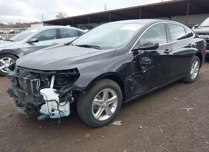 Photo 2 of 2023 Chevrolet Malibu FWD 1LT (VIN 1G1ZD5ST7PF182716)