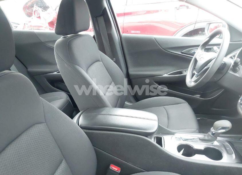Photo 5 of 2023 Chevrolet Malibu FWD 1LT (VIN 1G1ZD5ST7PF192436)