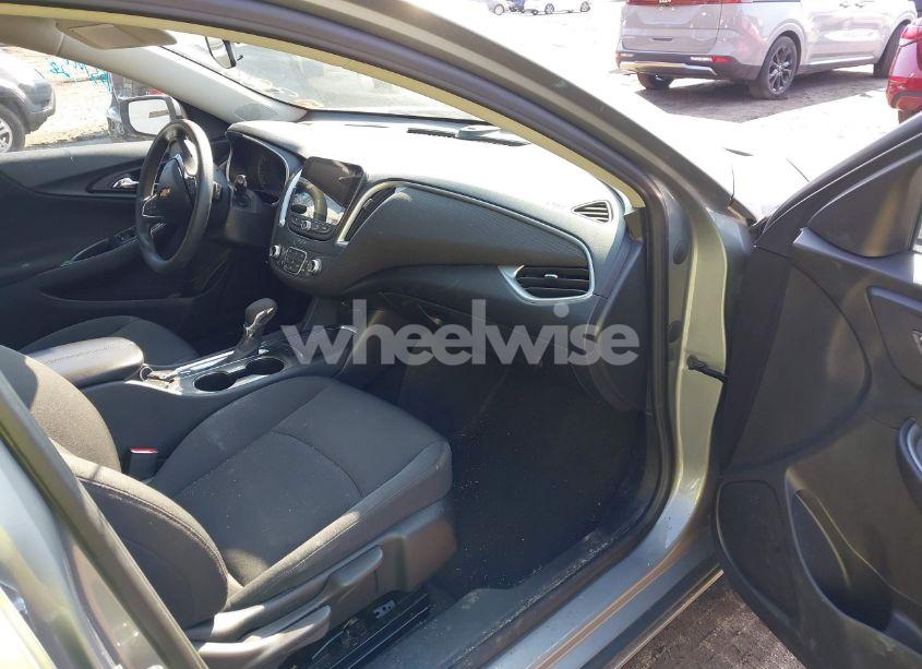 Photo 5 of 2023 Chevrolet Malibu FWD 1LT (VIN 1G1ZD5ST7PF200499)