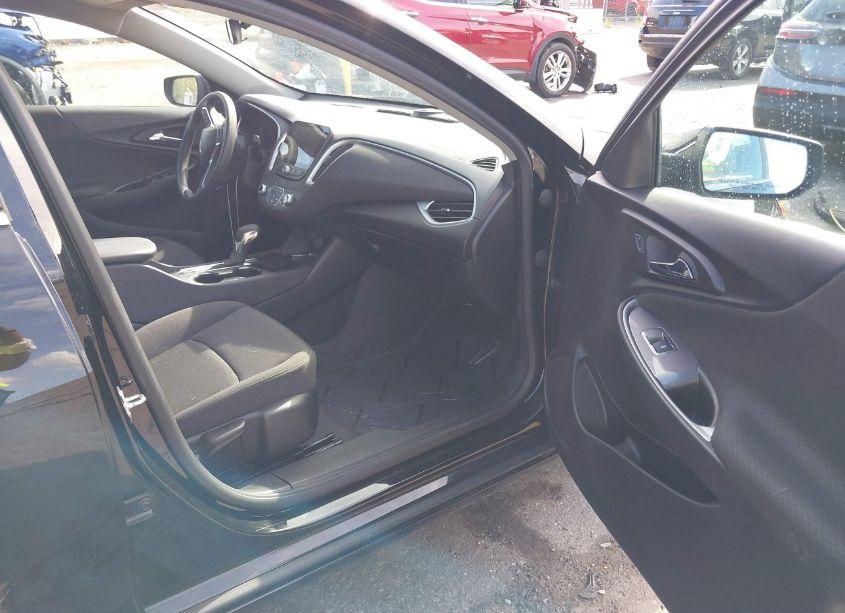 Photo 5 of 2023 Chevrolet Malibu FWD 1LT (VIN 1G1ZD5ST7PF206979)