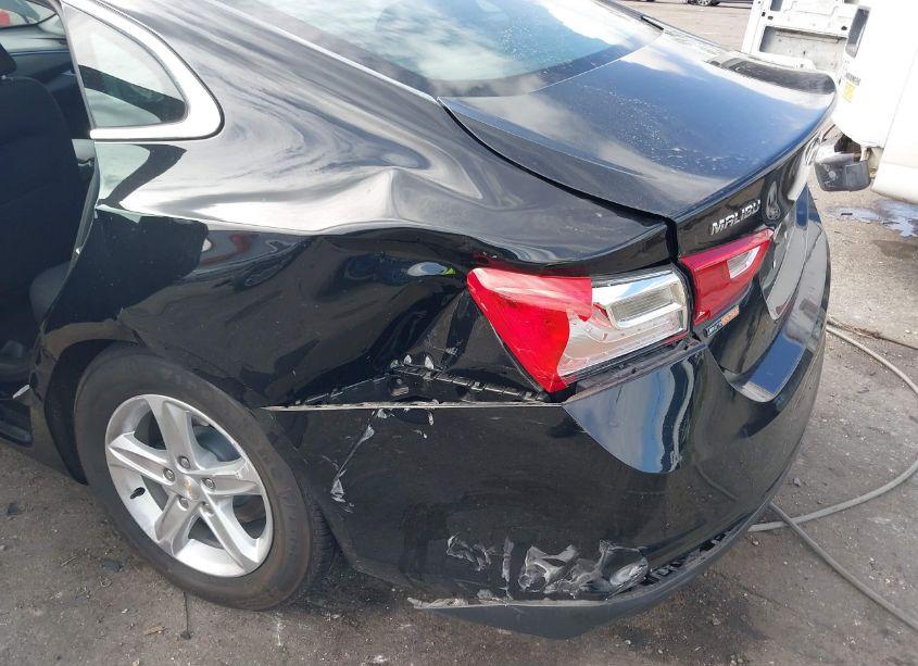 Photo 6 of 2023 Chevrolet Malibu FWD 1LT (VIN 1G1ZD5ST7PF206979)