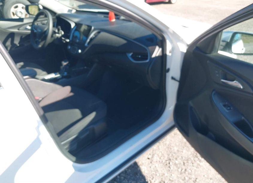Photo 5 of 2023 Chevrolet Malibu FWD 1LT (VIN 1G1ZD5ST7PF222650)