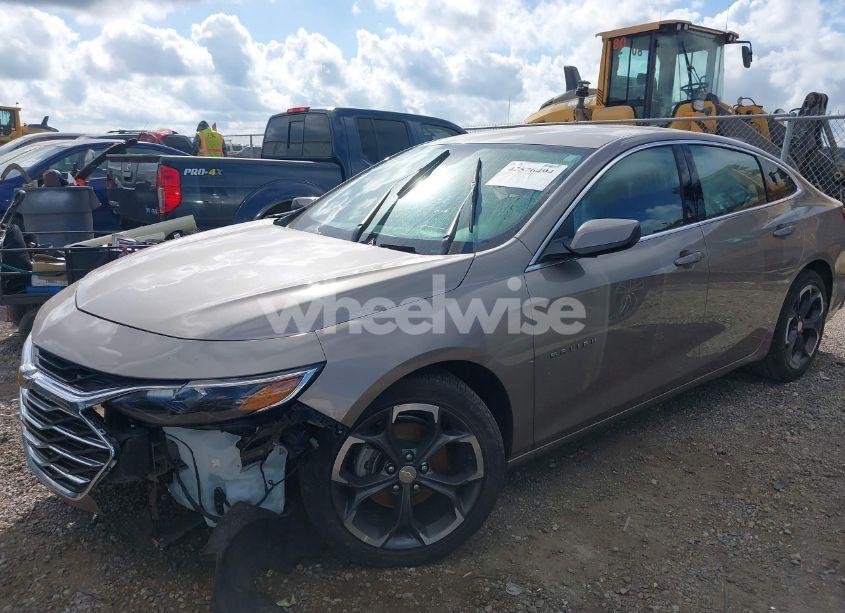 Photo 2 of 2023 Chevrolet Malibu FWD 1LT (VIN 1G1ZD5ST7PF227282)