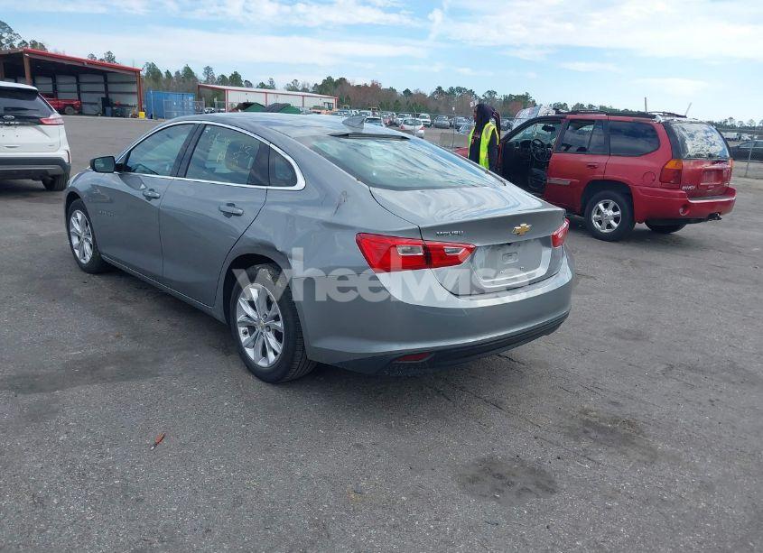 Photo 3 of 2023 Chevrolet Malibu FWD 1LT (VIN 1G1ZD5ST7PF231882)
