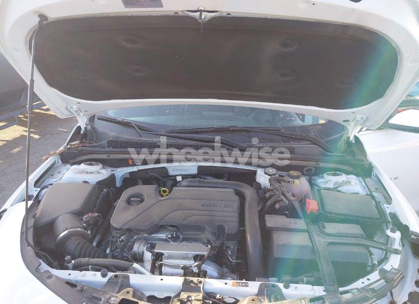 Photo 10 of 2024 Chevrolet Malibu FWD 1LT (VIN 1G1ZD5ST7RF109574)