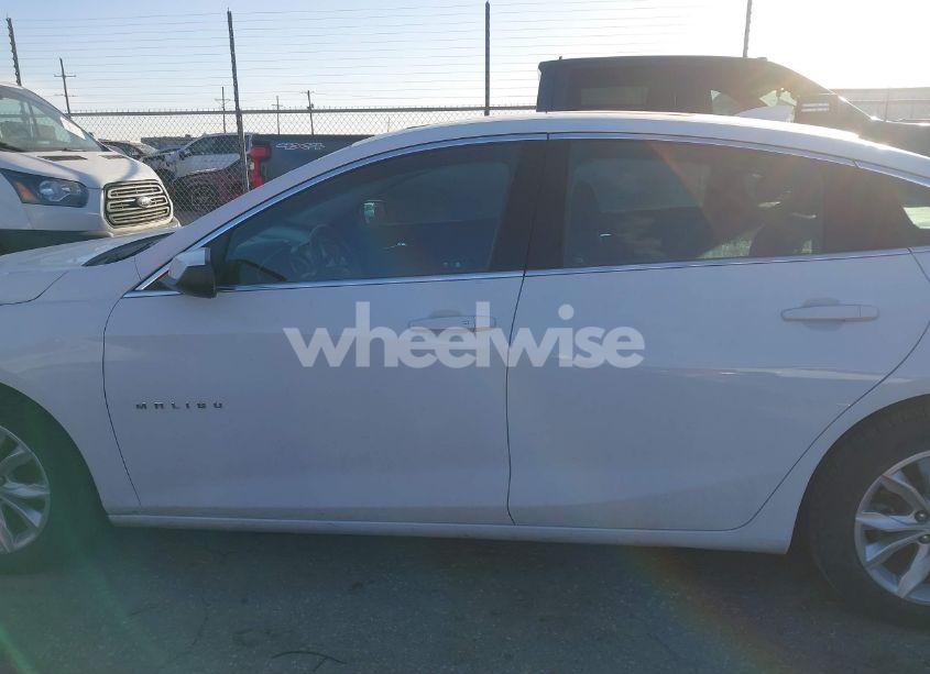 Photo 15 of 2024 Chevrolet Malibu FWD 1LT (VIN 1G1ZD5ST7RF109574)