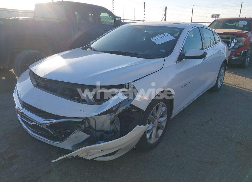 Photo 2 of 2024 Chevrolet Malibu FWD 1LT (VIN 1G1ZD5ST7RF109574)