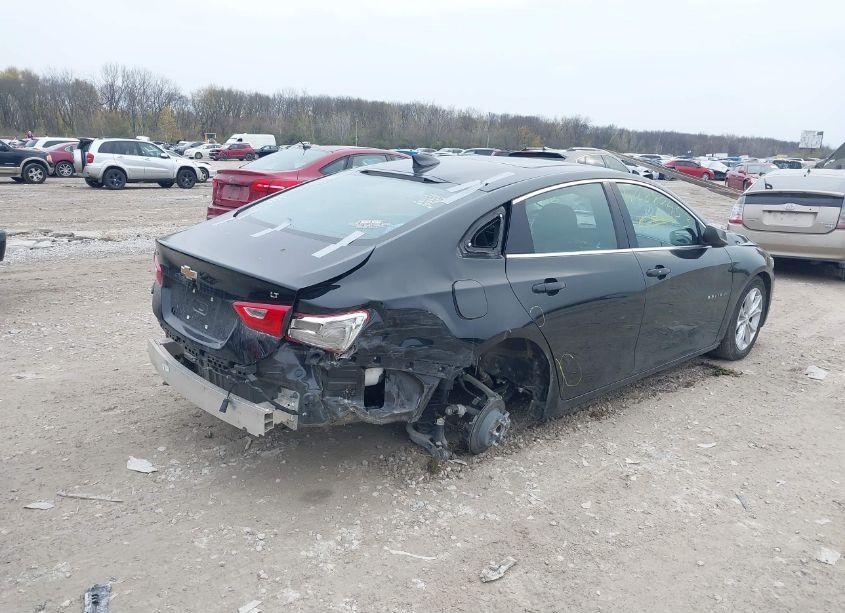 Photo 4 of 2024 Chevrolet Malibu FWD 1LT (VIN 1G1ZD5ST7RF109753)