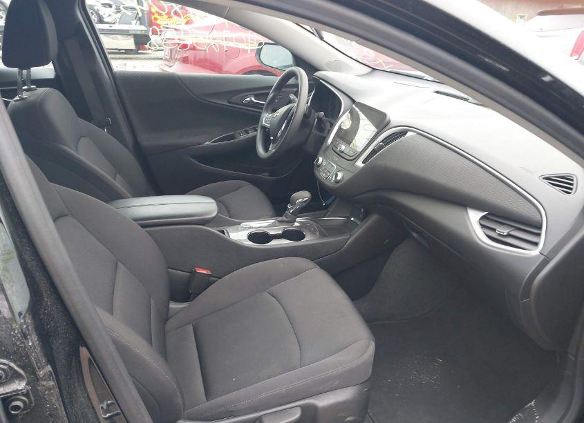 Photo 5 of 2024 Chevrolet Malibu FWD 1LT (VIN 1G1ZD5ST7RF109753)