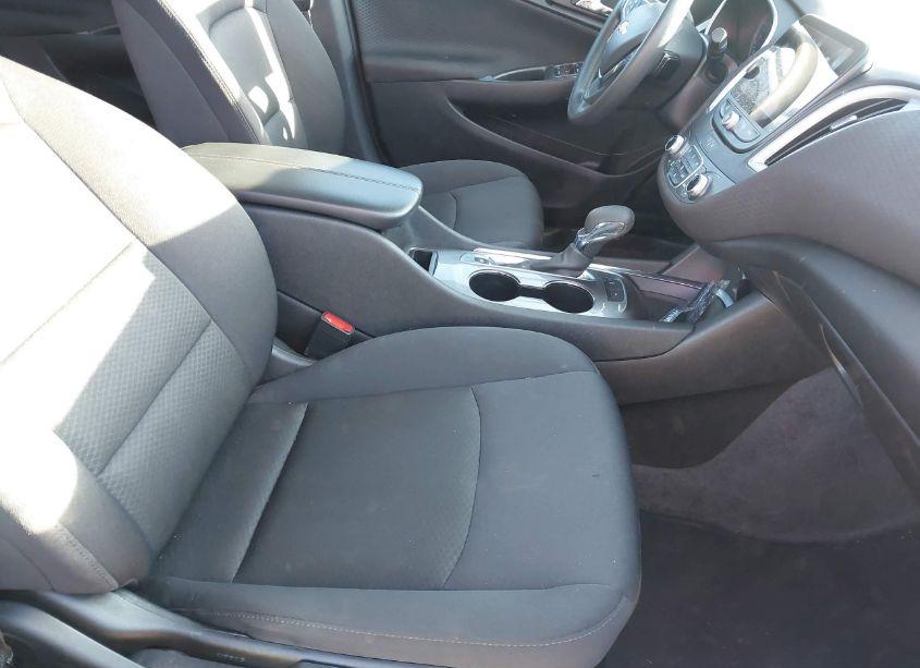 Photo 5 of 2024 Chevrolet Malibu FWD 1LT (VIN 1G1ZD5ST7RF120641)