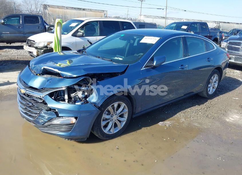 Photo 2 of 2024 Chevrolet Malibu FWD 1LT (VIN 1G1ZD5ST7RF130179)
