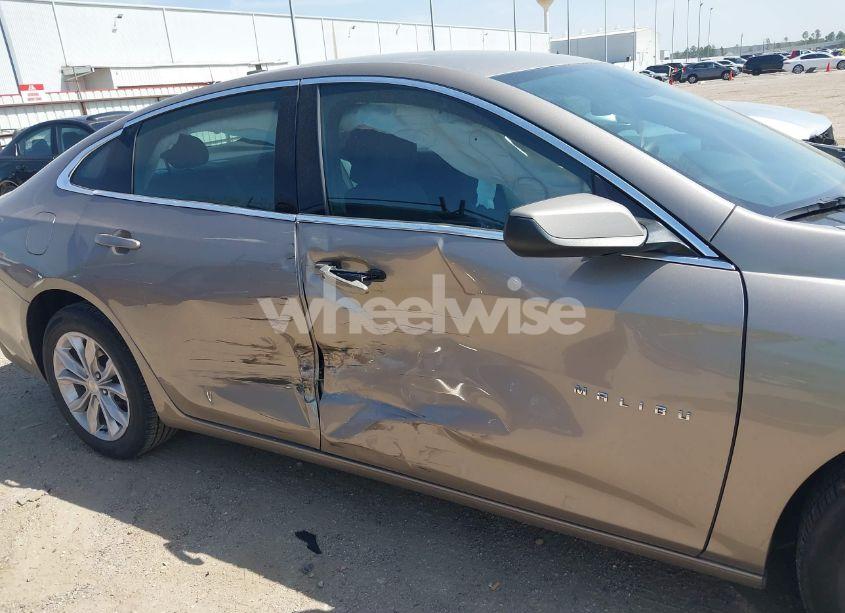 Photo 6 of 2024 Chevrolet Malibu FWD 1LT (VIN 1G1ZD5ST7RF136838)