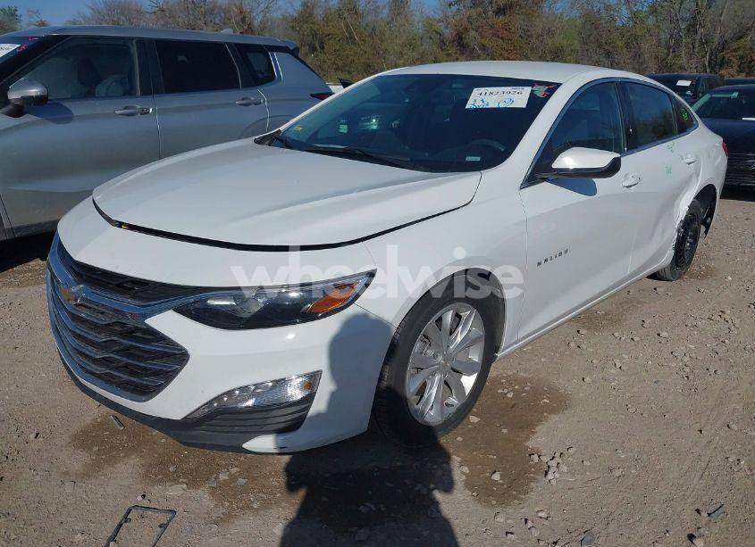 Photo 2 of 2024 Chevrolet Malibu FWD 1LT (VIN 1G1ZD5ST7RF142574)