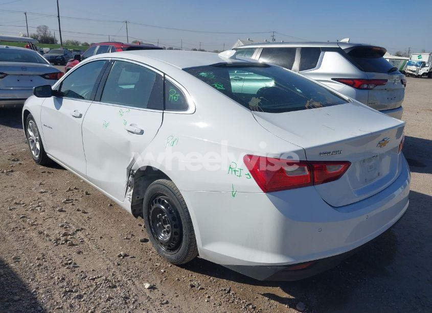 Photo 3 of 2024 Chevrolet Malibu FWD 1LT (VIN 1G1ZD5ST7RF142574)