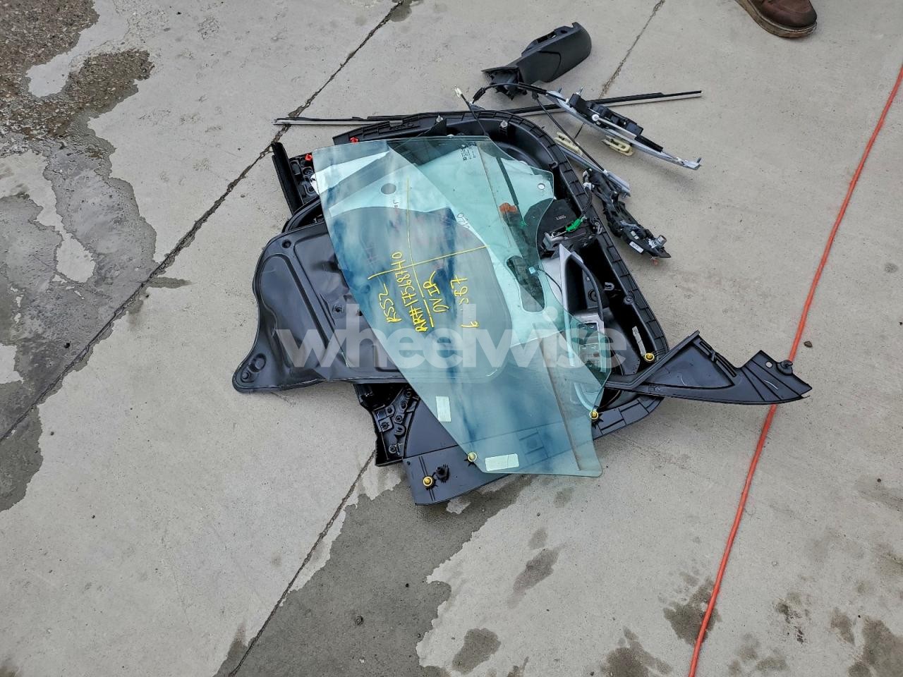 Photo 12 of 2024 CHEVROLET MALIBU LT (VIN 1G1ZD5ST7RF167247)