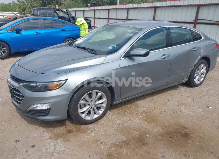 Photo 2 of 2025 Chevrolet Malibu FWD 1LT (VIN 1G1ZD5ST7SF124470)