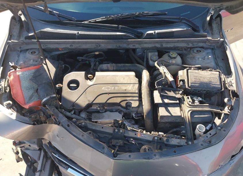 Photo 10 of 2018 Chevrolet Malibu LT (VIN 1G1ZD5ST8JF125500)