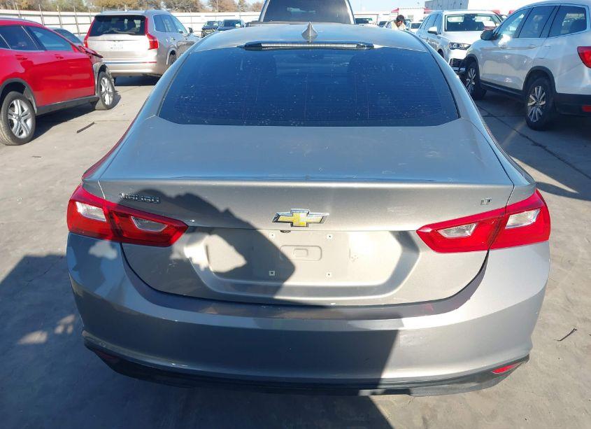 Photo 16 of 2018 Chevrolet Malibu LT (VIN 1G1ZD5ST8JF125500)