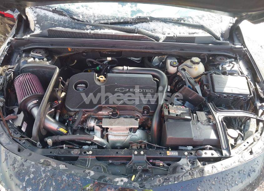 Photo 10 of 2018 Chevrolet Malibu LT (VIN 1G1ZD5ST8JF127070)