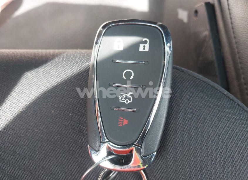 Photo 11 of 2018 Chevrolet Malibu LT (VIN 1G1ZD5ST8JF127070)