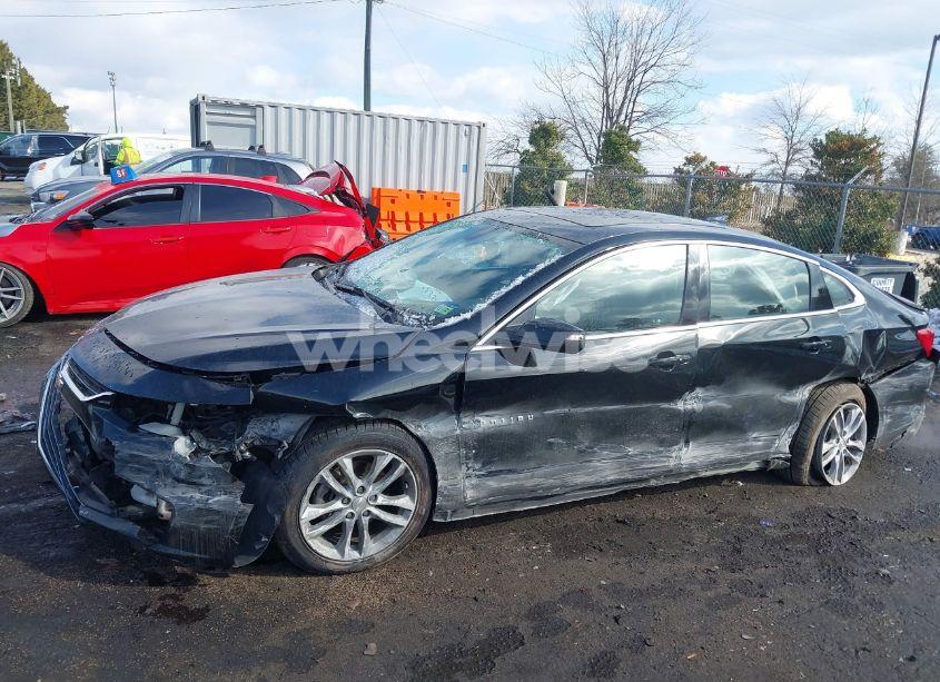 Photo 15 of 2018 Chevrolet Malibu LT (VIN 1G1ZD5ST8JF127070)