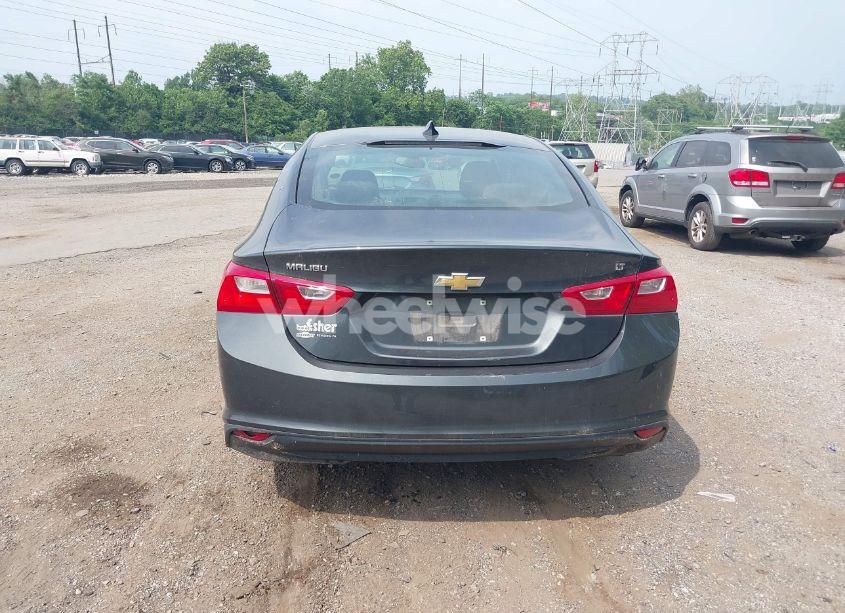 Photo 17 of 2018 Chevrolet Malibu LT (VIN 1G1ZD5ST8JF130521)