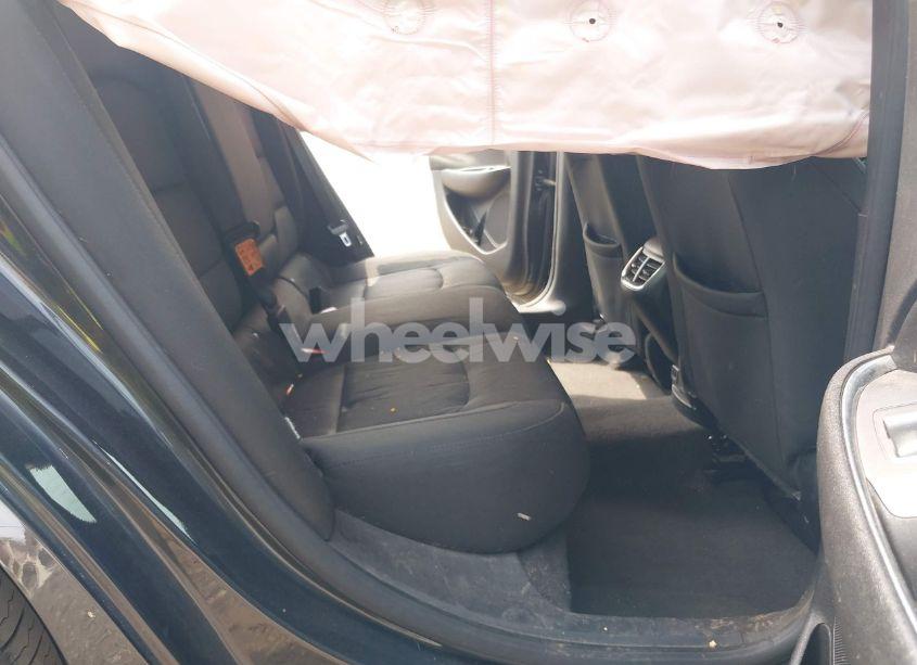 Photo 8 of 2018 Chevrolet Malibu LT (VIN 1G1ZD5ST8JF130521)