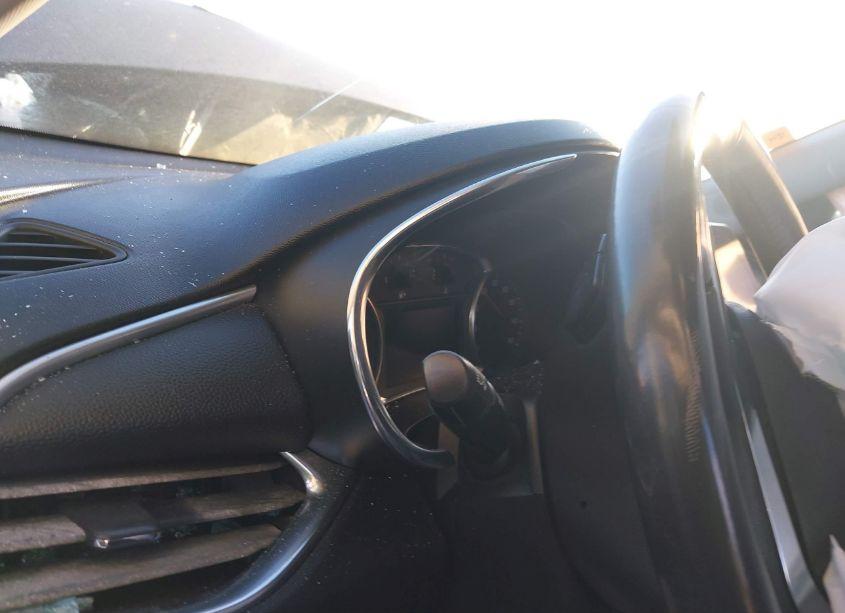 Photo 15 of 2018 Chevrolet Malibu LT (VIN 1G1ZD5ST8JF131653)