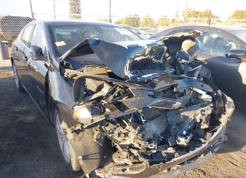 Photo 6 of 2018 Chevrolet Malibu LT (VIN 1G1ZD5ST8JF131653)