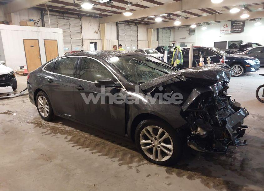 2018 Chevrolet Malibu LT (VIN 1G1ZD5ST8JF137985) main photo
