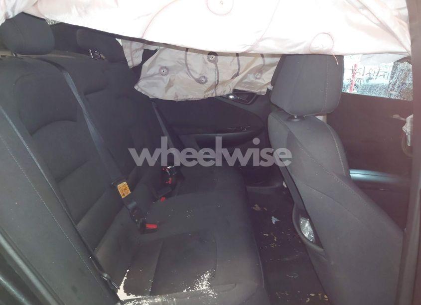 Photo 8 of 2018 Chevrolet Malibu LT (VIN 1G1ZD5ST8JF137985)