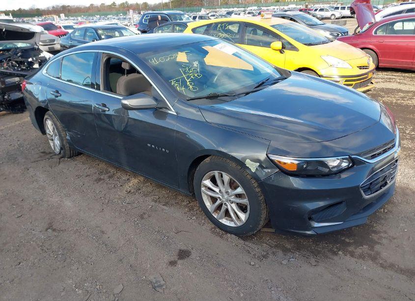 2018 Chevrolet Malibu LT (VIN 1G1ZD5ST8JF149571) main photo