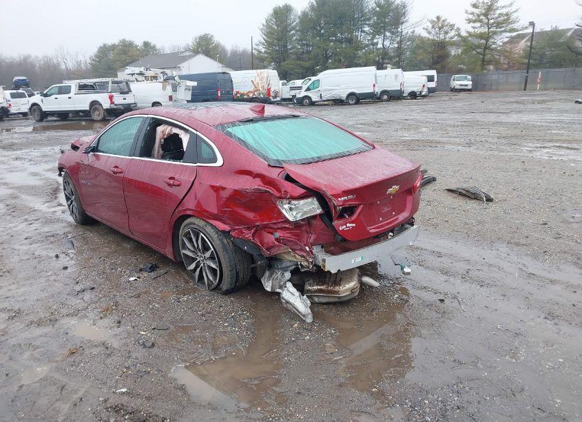 Photo 3 of 2018 Chevrolet Malibu LT (VIN 1G1ZD5ST8JF166502)