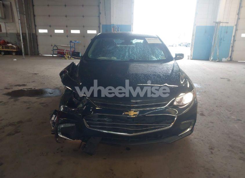 Photo 12 of 2018 Chevrolet Malibu LT (VIN 1G1ZD5ST8JF189603)