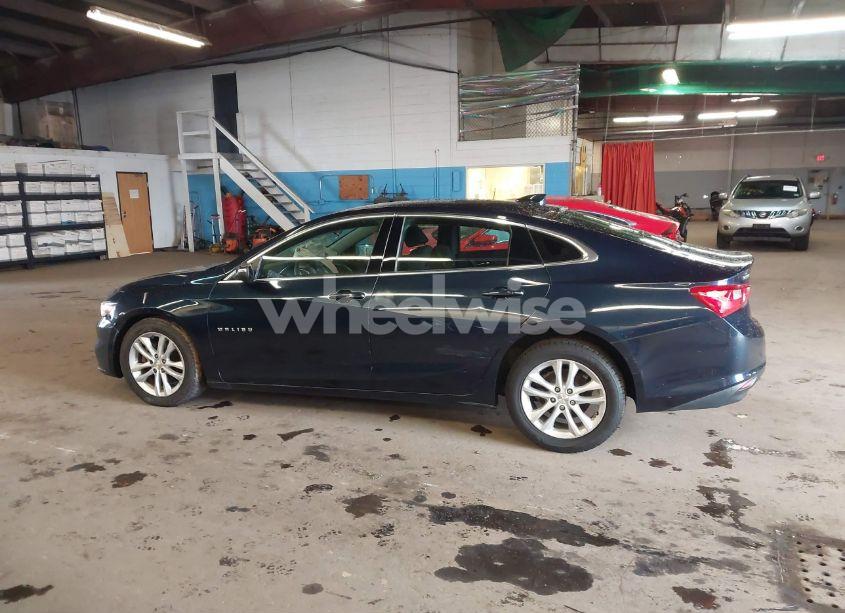 Photo 14 of 2018 Chevrolet Malibu LT (VIN 1G1ZD5ST8JF189603)