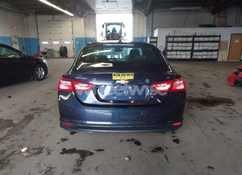 Photo 16 of 2018 Chevrolet Malibu LT (VIN 1G1ZD5ST8JF189603)