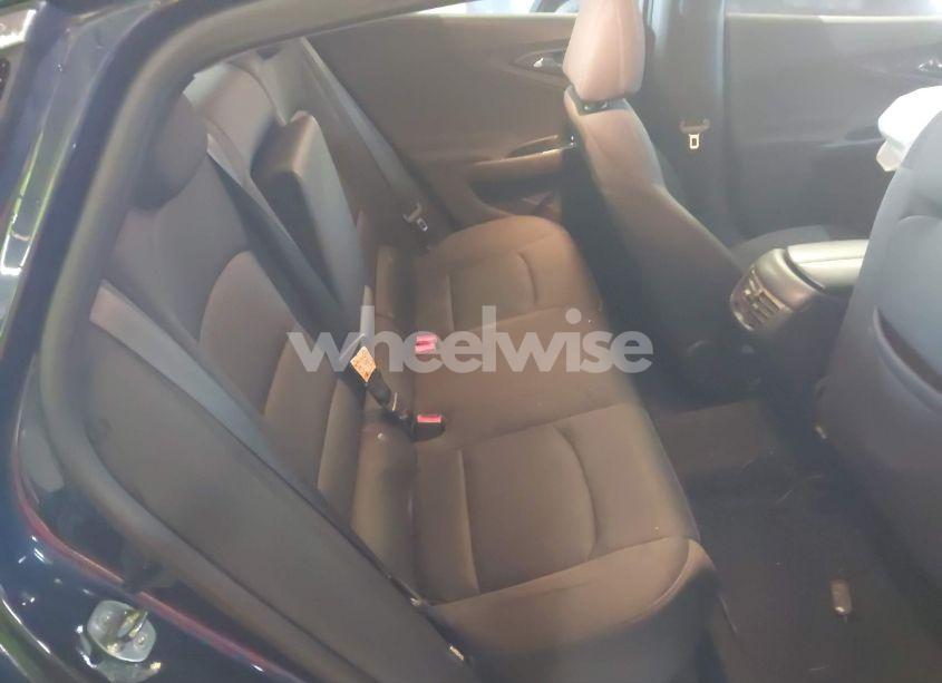 Photo 8 of 2018 Chevrolet Malibu LT (VIN 1G1ZD5ST8JF189603)