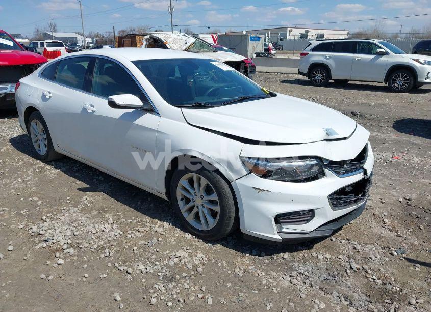 2018 Chevrolet Malibu LT (VIN 1G1ZD5ST8JF208361) main photo