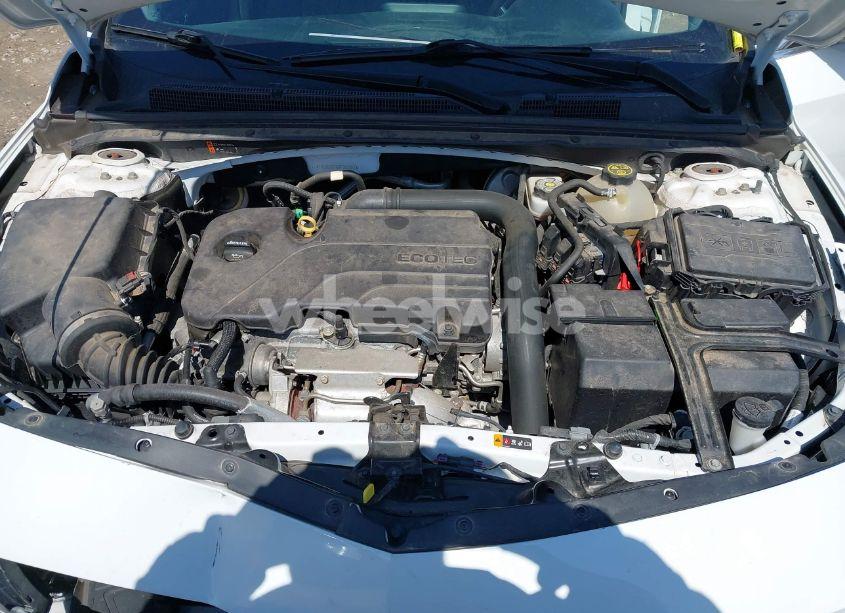 Photo 10 of 2018 Chevrolet Malibu LT (VIN 1G1ZD5ST8JF208361)