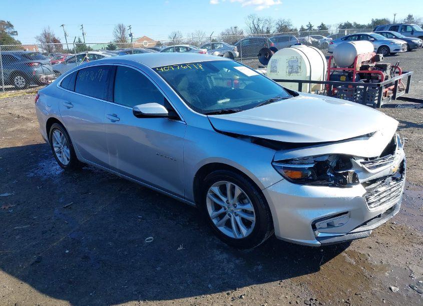 2018 Chevrolet Malibu LT (VIN 1G1ZD5ST8JF229436) main photo