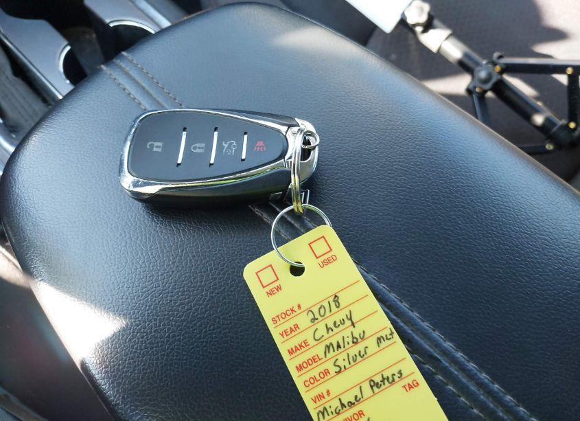 Photo 11 of 2018 Chevrolet Malibu LT (VIN 1G1ZD5ST8JF229436)