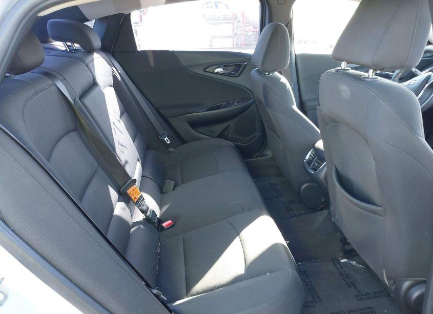 Photo 8 of 2018 Chevrolet Malibu LT (VIN 1G1ZD5ST8JF229436)