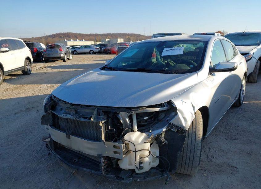 Photo 6 of 2018 Chevrolet Malibu LT (VIN 1G1ZD5ST8JF232689)