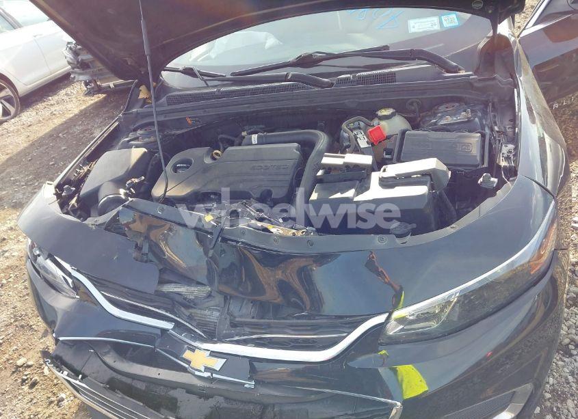 Photo 10 of 2018 Chevrolet Malibu LT (VIN 1G1ZD5ST8JF232806)