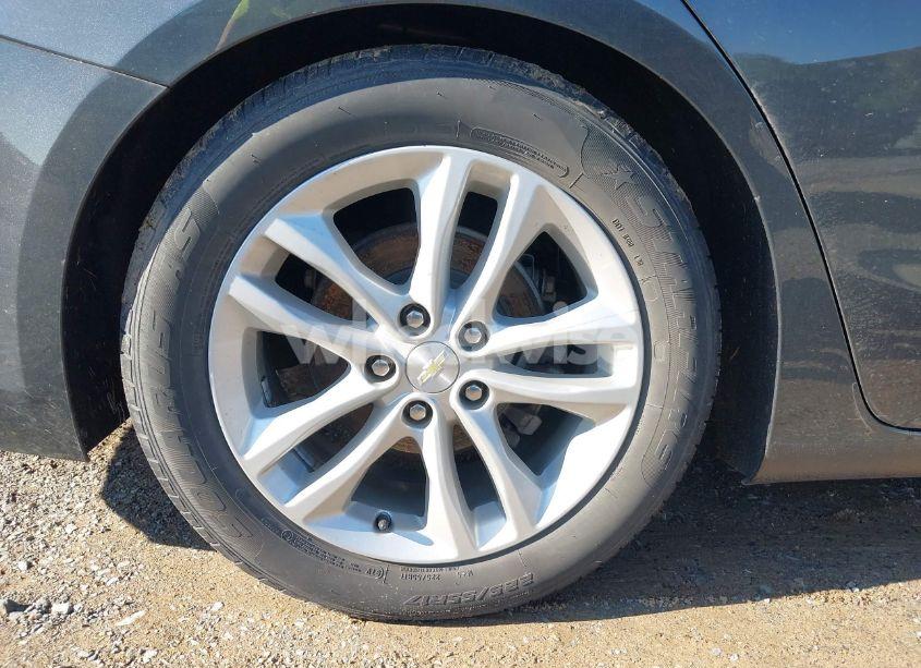 Photo 11 of 2018 Chevrolet Malibu LT (VIN 1G1ZD5ST8JF242266)