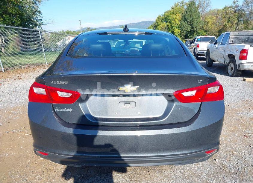 Photo 16 of 2018 Chevrolet Malibu LT (VIN 1G1ZD5ST8JF242266)