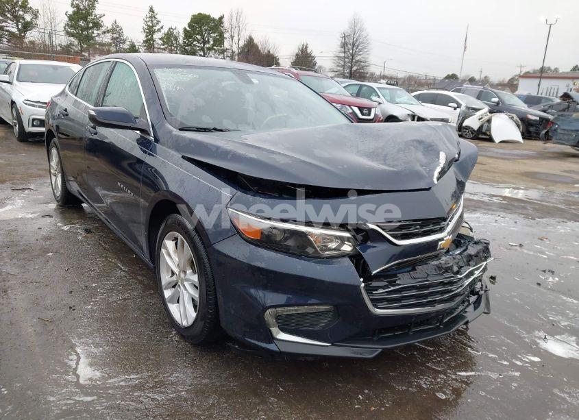 2018 Chevrolet Malibu LT (VIN 1G1ZD5ST8JF248388) main photo