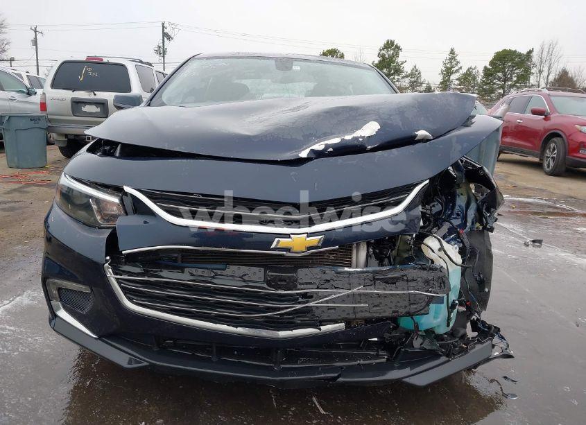 Photo 12 of 2018 Chevrolet Malibu LT (VIN 1G1ZD5ST8JF248388)