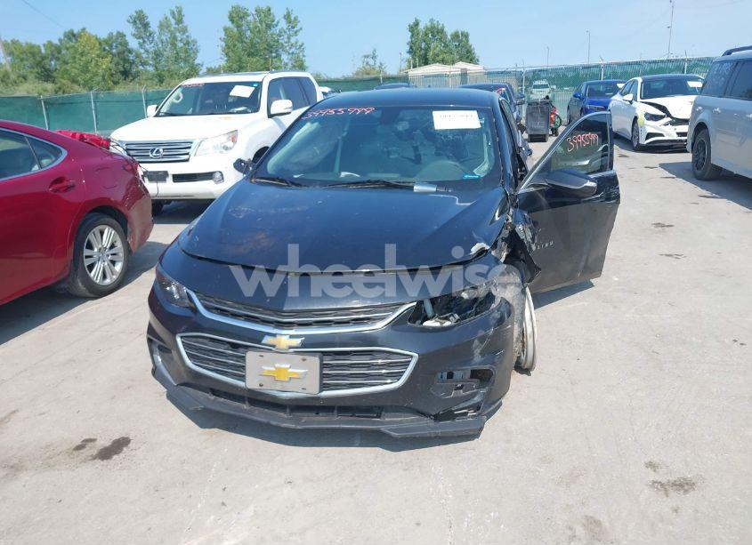 Photo 11 of 2018 Chevrolet Malibu LT (VIN 1G1ZD5ST8JF262467)